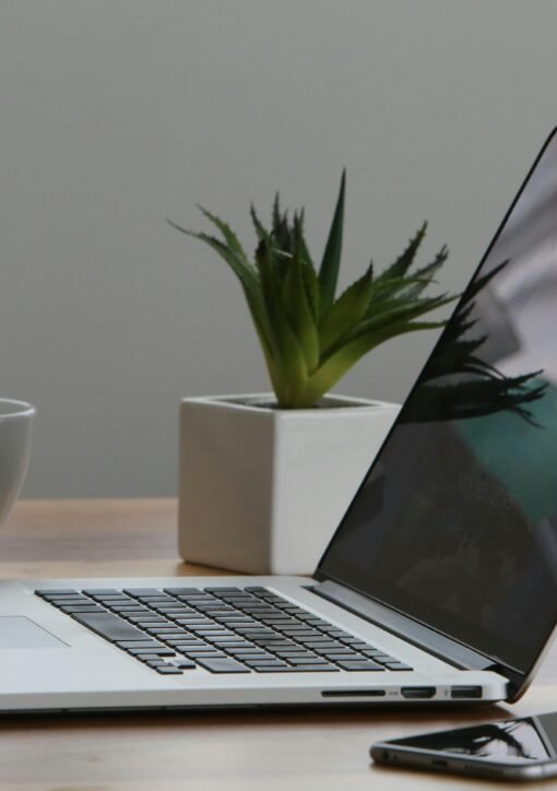 Ordinateur portable pour mesurer son SEO